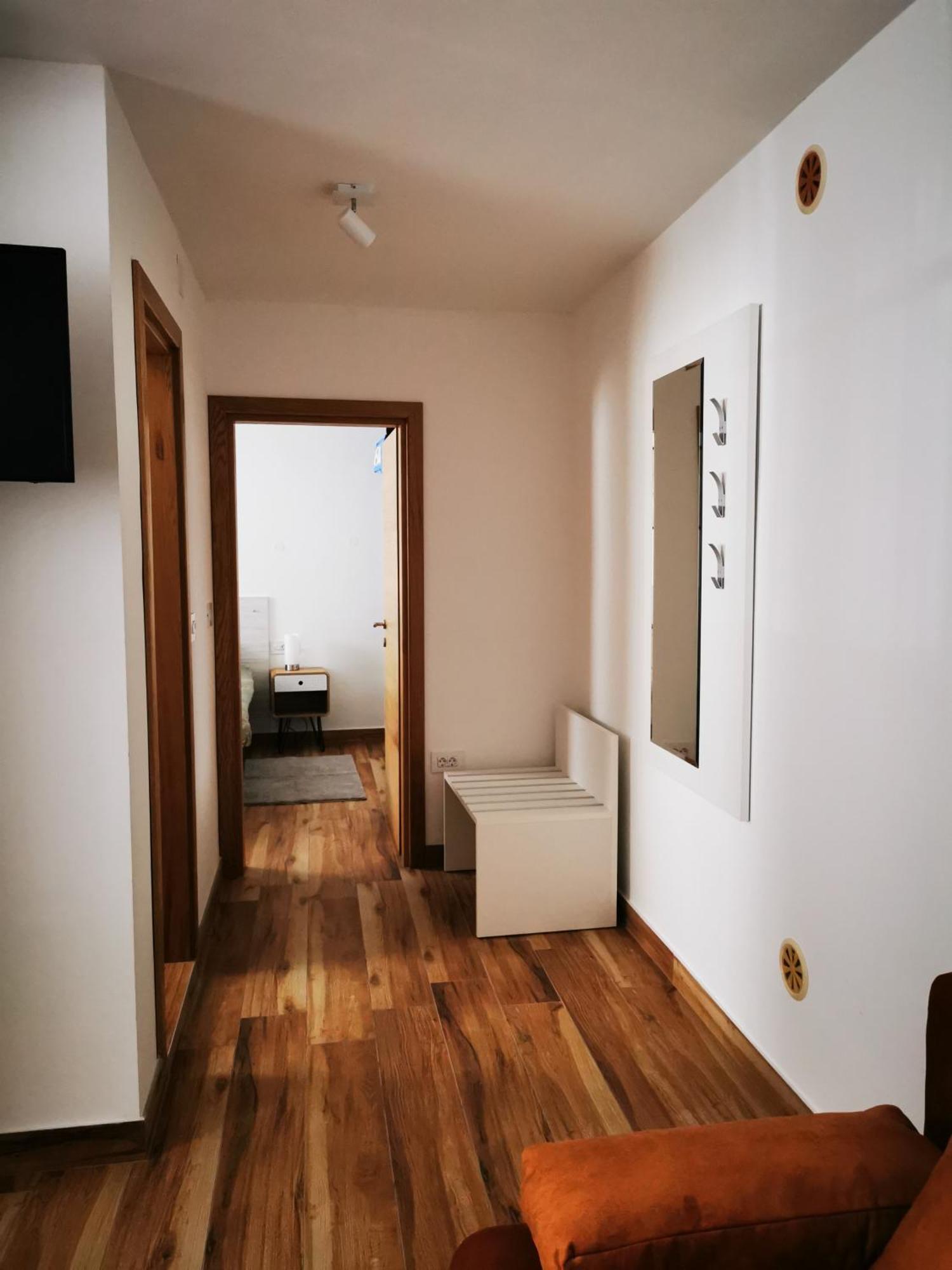 Lux Apartments In Downtown Πούλα Εξωτερικό φωτογραφία